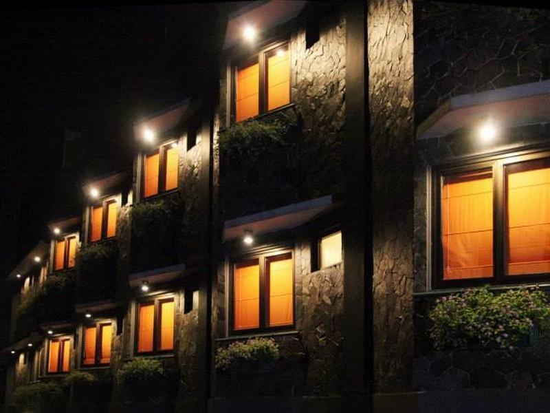 Amira Hotel Bandung Exterior photo