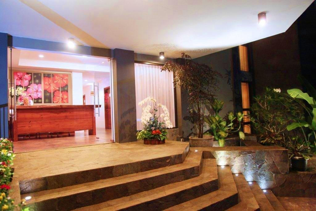 Amira Hotel Bandung Exterior photo